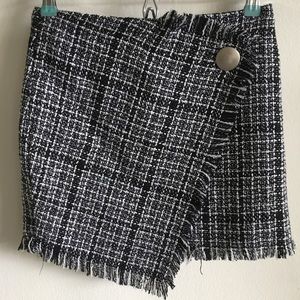 Tweed skirt